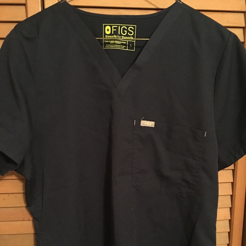 Fig scrub top